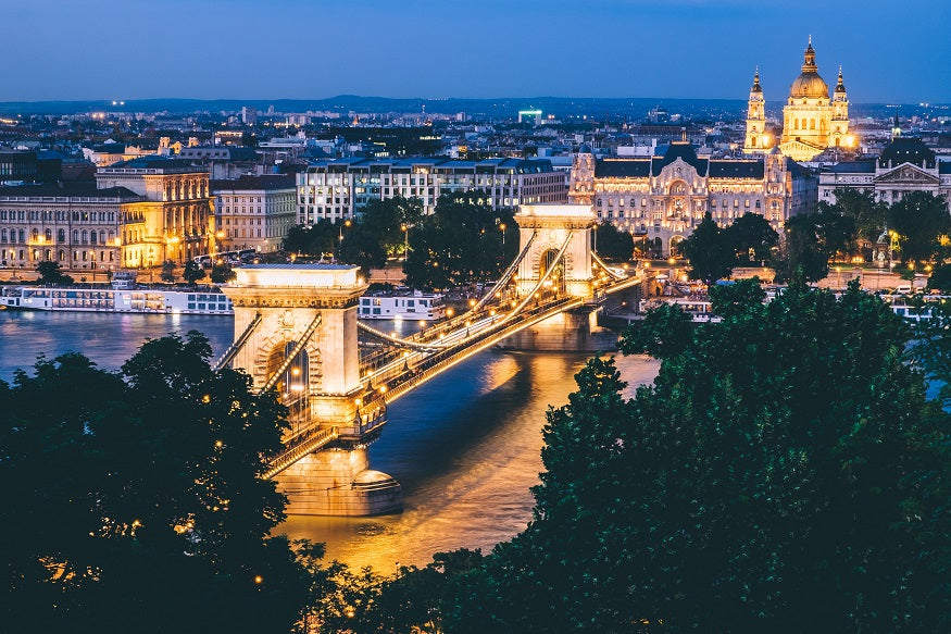 Whether you’re in the city for a week of culture and sightseeing, or just a weekend of partying and spa-hopping, we’ve got the lowdown on the best areas to stay in Budapest.