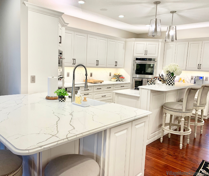 Ivory White Kitchen Perfect For Entertaining